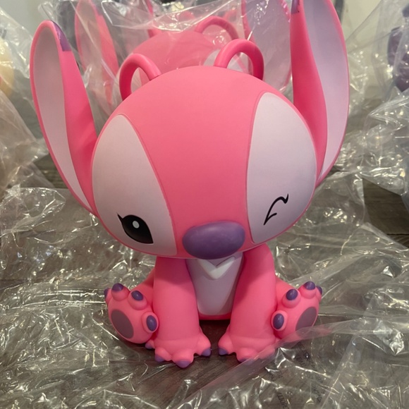 Piggy Banks- Hello Kitty, Stitch, Angel, Minnie, Mickey, Winnie the Pooh, Yoda - Picture 8 of 8